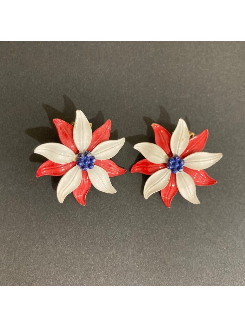 Vintage Patriotic Red White And Blue Daisy Flower Clip-On Earrings